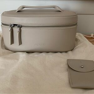Monos Metro Cosmetic Case